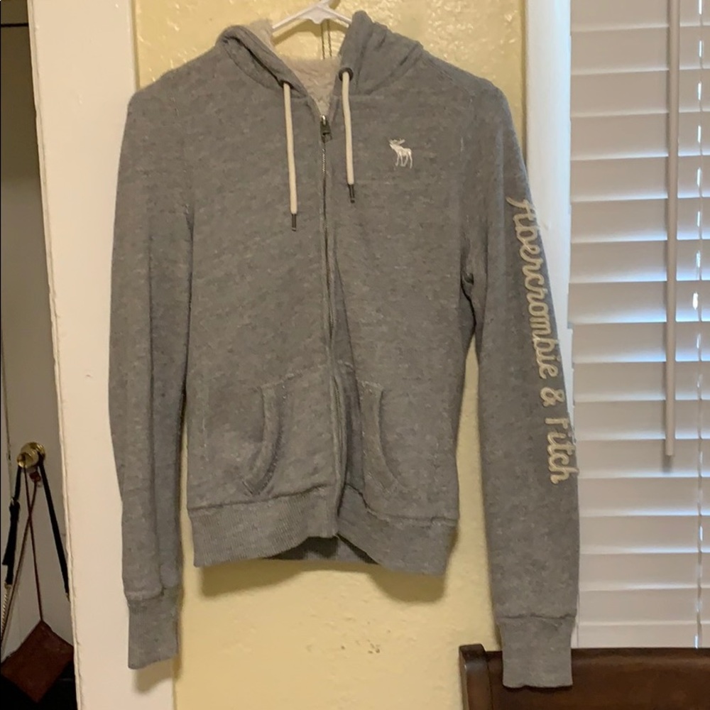 A&F , Fluffy sweatshirt